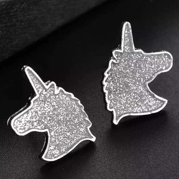 Jewelry - Earrings